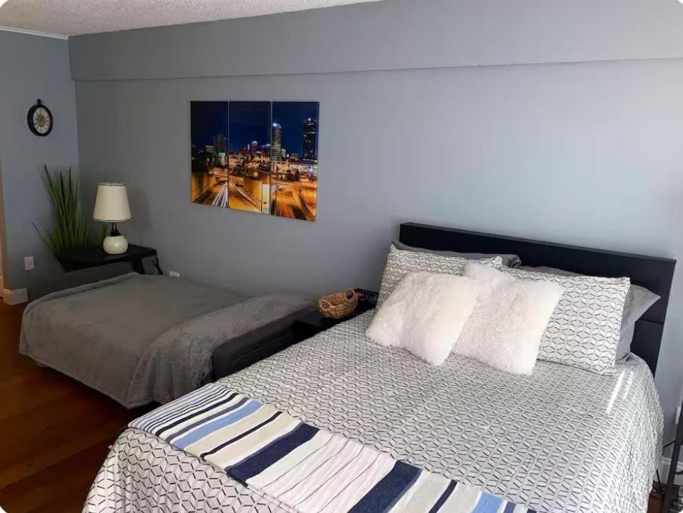 Condo Close To Stadium And Free Parking Knoxville Kültér fotó